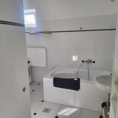 Kali Medence Kapuja 1 * Zánka