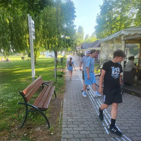 Kali Medence Kapuja 1 *