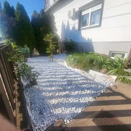 Kali Medence Kapuja 1 Appartement Zánka