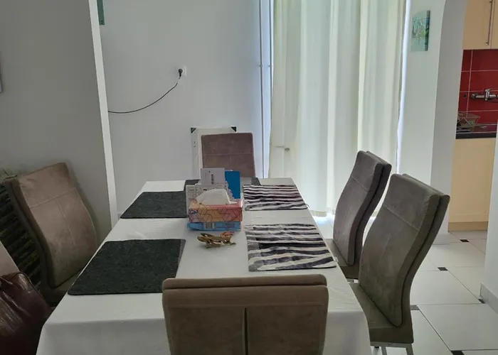 Kali Medence Kapuja 1 Appartement