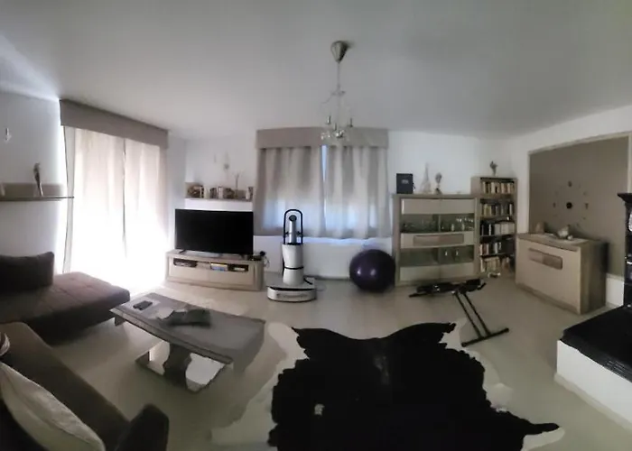 Kali Medence Kapuja 1